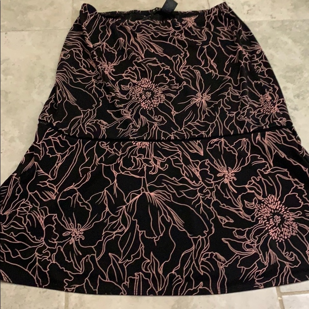 Parallel Studio skirt - Picture 2 of 5